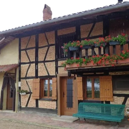 Semesterbostad House Les Moissonniers *